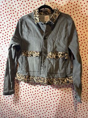 Lularoe Gray Denim Kenny Jacket with Leopard Trim